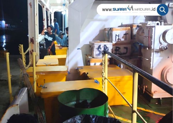 KM Sabuk Nusantara 92 Tunda Keberangkatan, Korbankan Masyarakat Demi Pengusaha