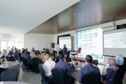 Sharing Session PLN Mobile Oleh UP3 Pamekasan Bersama Media Se-Madura