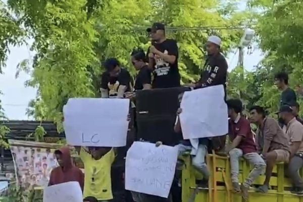 Publik Desak Bea Cukai Madura Umumkan Denda Pabrik Rokok Ilegal H. Suhartono