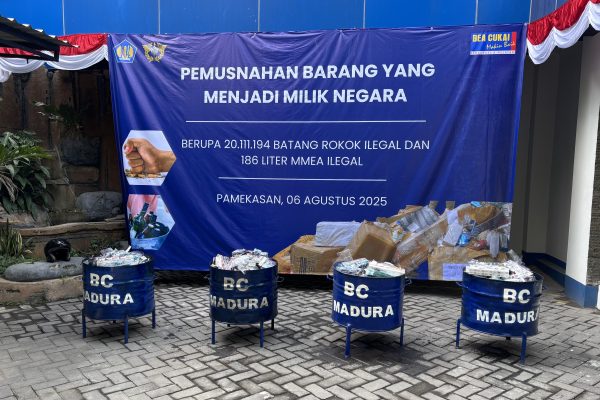 Bea Cukai: Malaikat Pencabut Nyawa Rokok Lokal