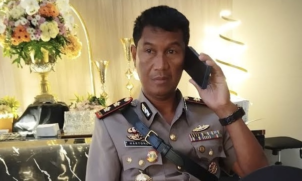 AKBP Hartono Diminta Evaluasi Anggota Propam Polres Sampang 6 AKBP Hartono Diminta Evaluasi Anggota Provos Polres Sampang